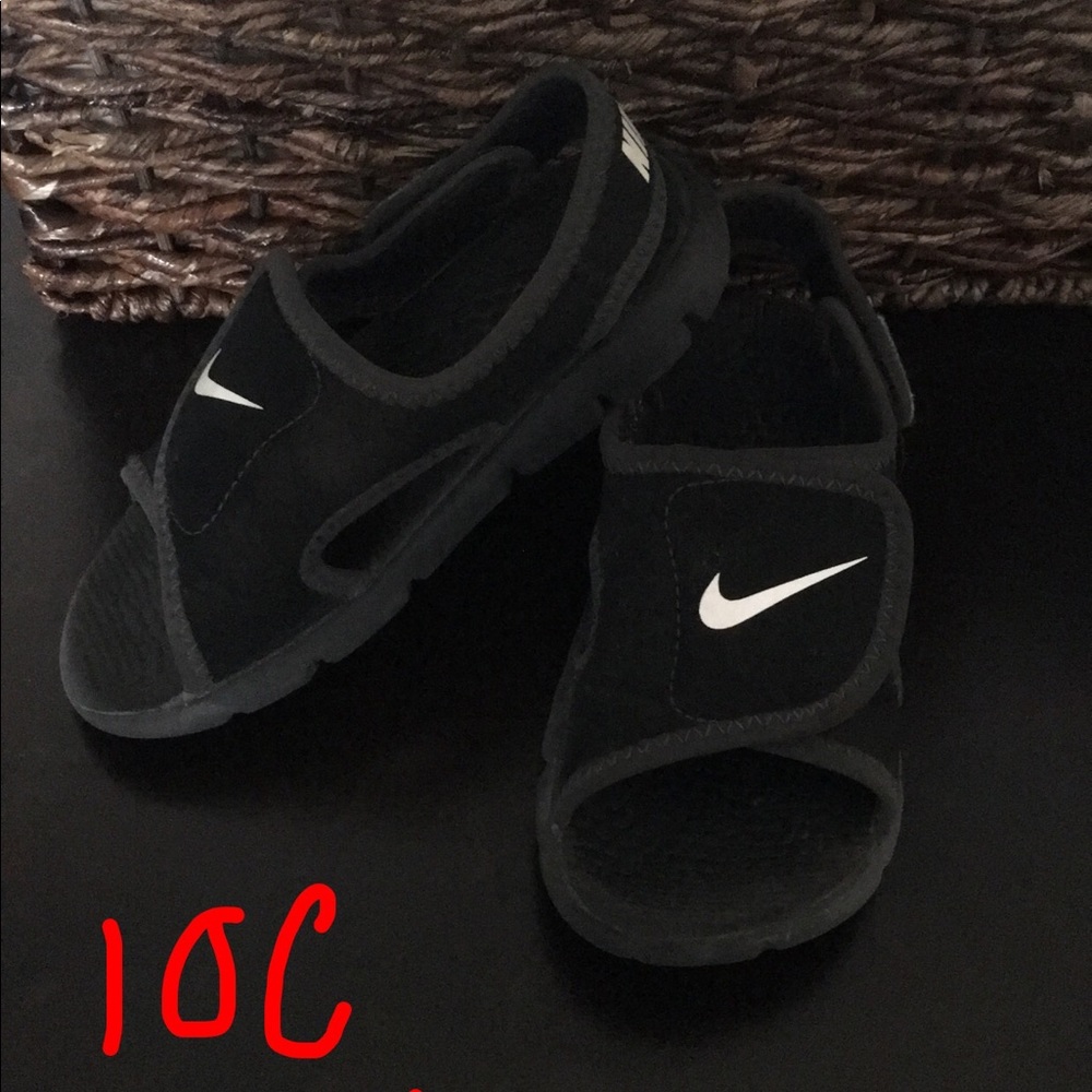 Boys Nike sandals